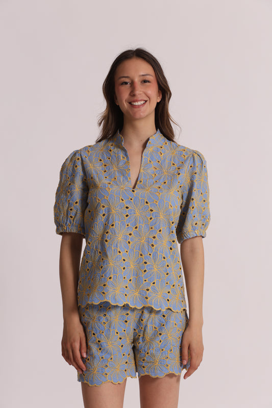 BLUSA A MANICHE CORTE IN SANGALLO