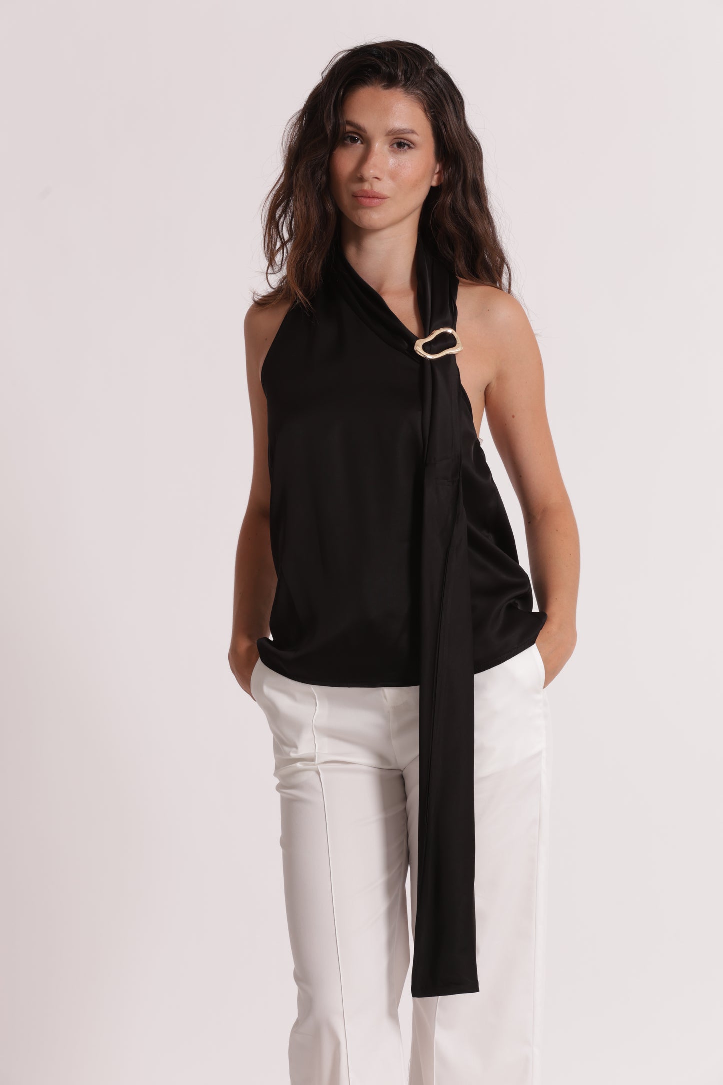 TOP IN RASO DETTAGLIO GIOIELLO