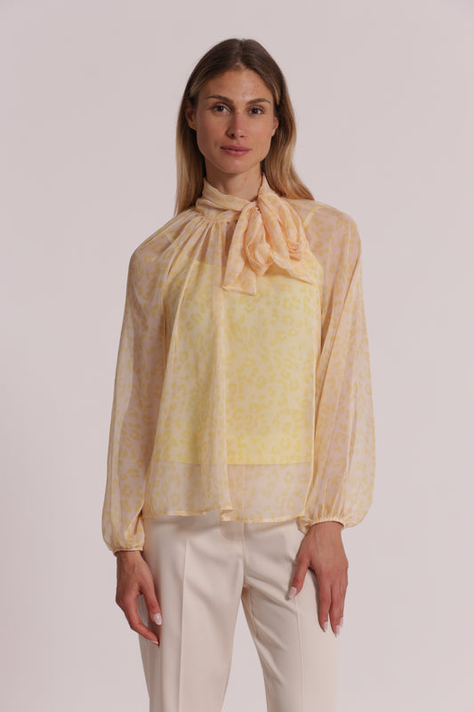 BLUSA ANIMALIER CON FIOCCO