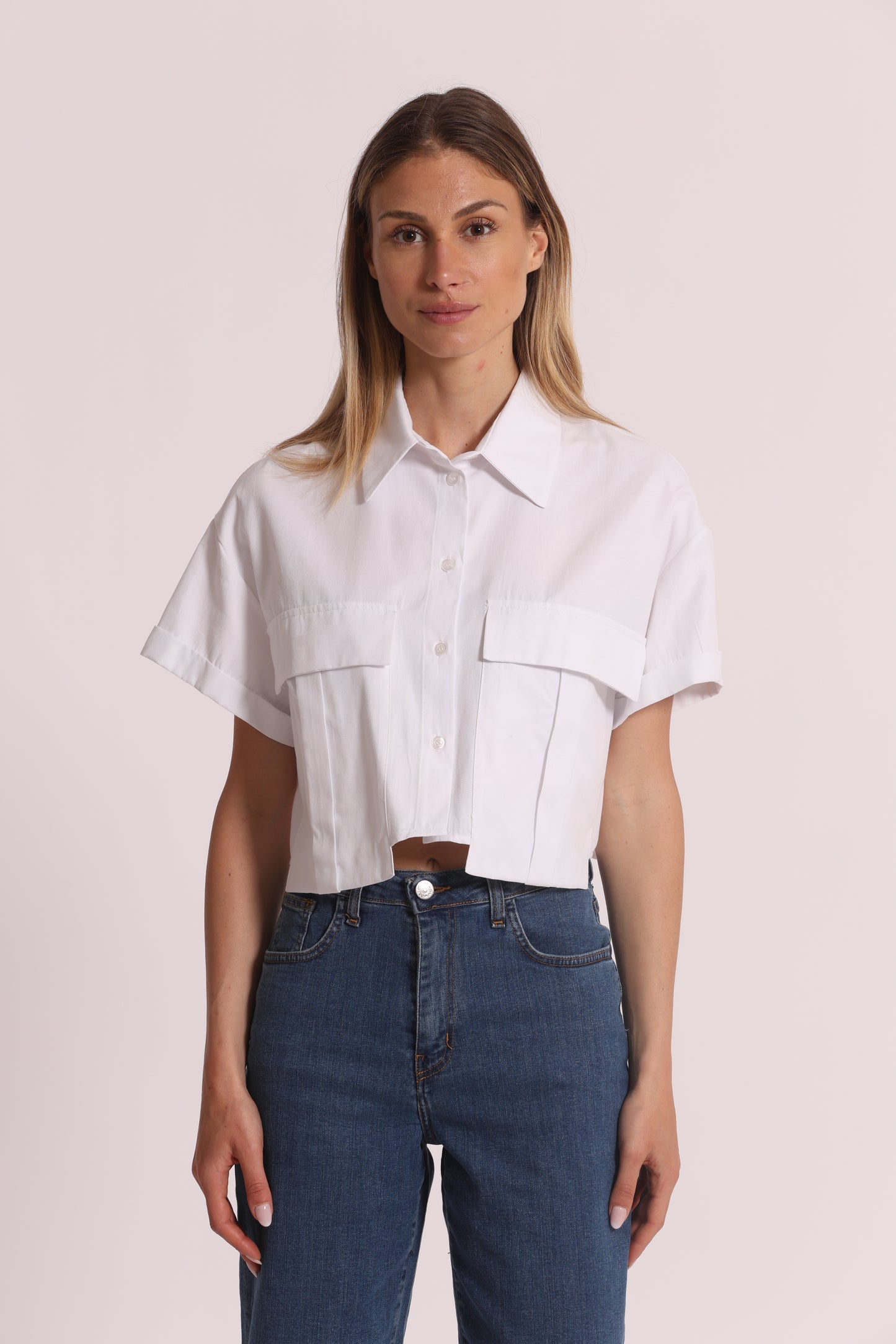 CAMICIA CROPPED OXFORD CON TASCHE