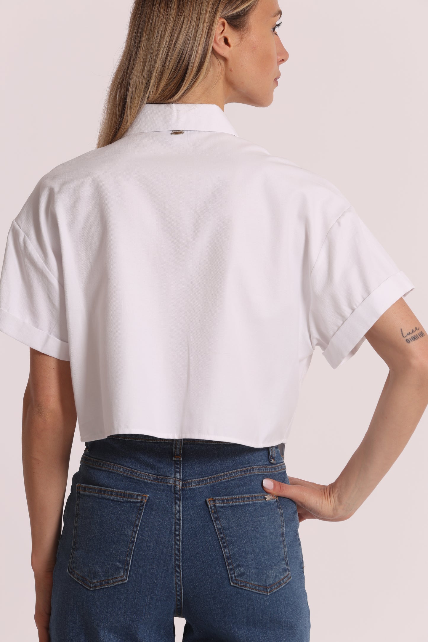 CAMICIA CROPPED OXFORD CON TASCHE