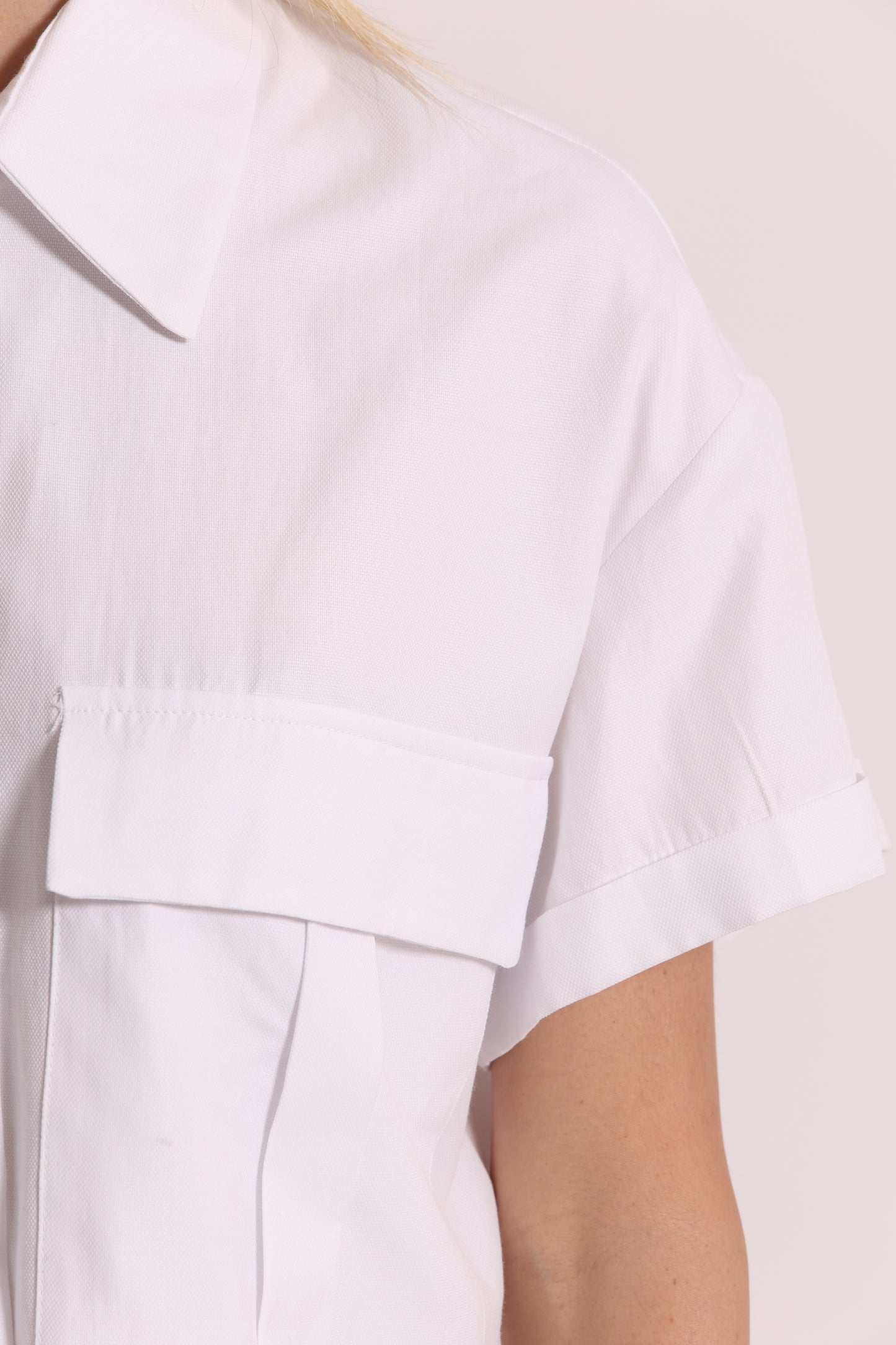 CAMICIA CROPPED OXFORD CON TASCHE