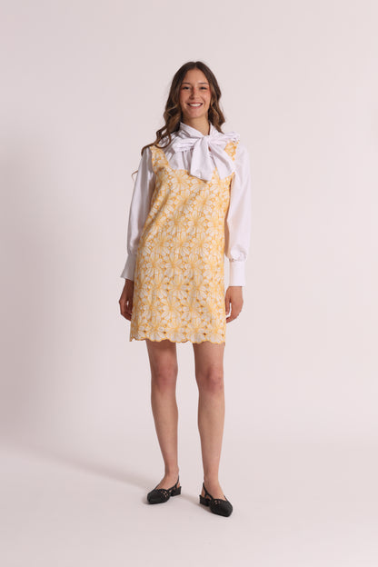 BLUSA A MANICHE LUNGHE CON DETTAGLIO FIOCCO