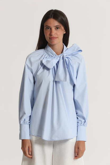 BLUSA A MANICHE LUNGHE CON DETTAGLIO FIOCCO