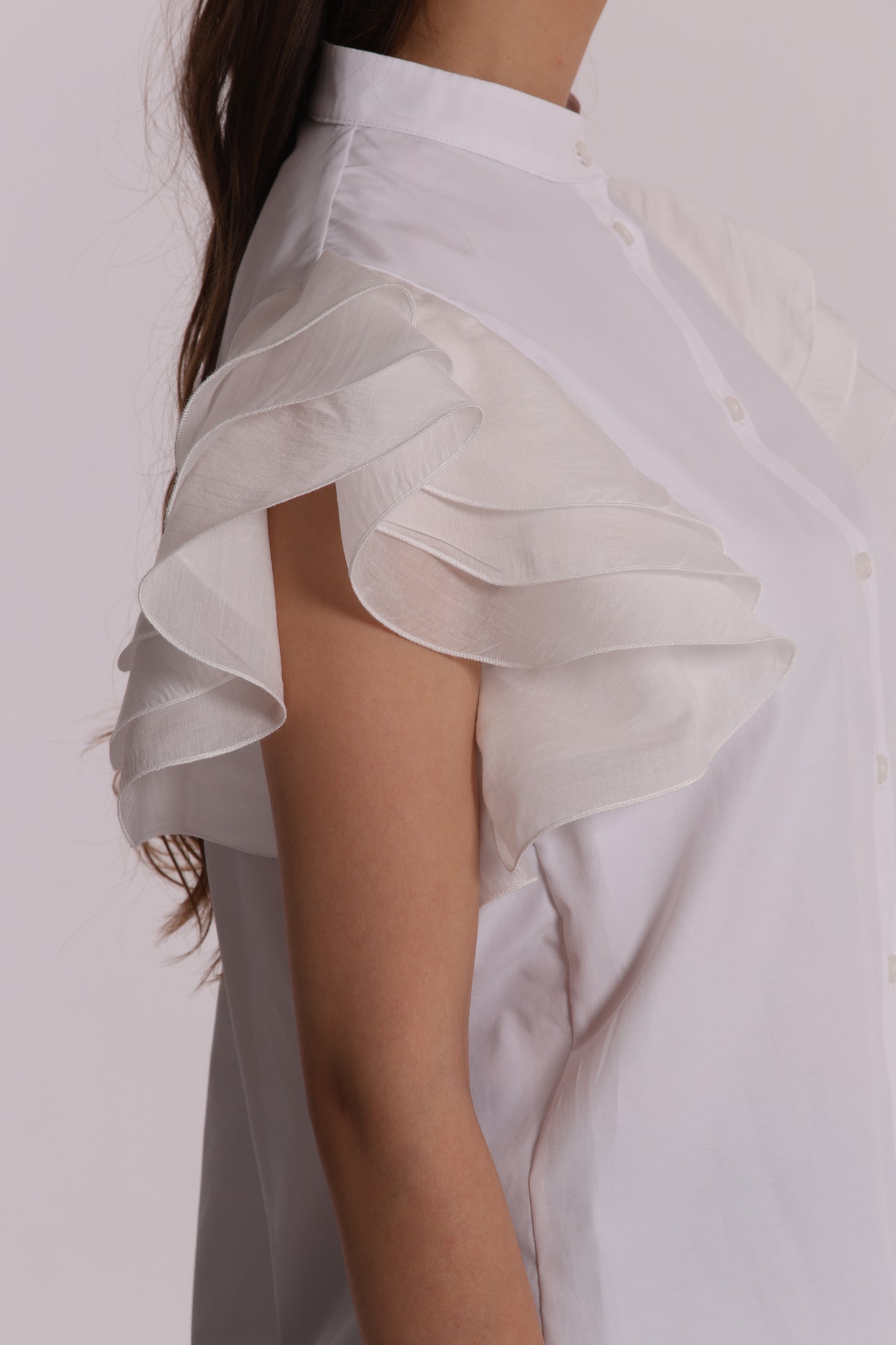 CAMICIA A MANICHE CORTE CON MANICHE VOULANT