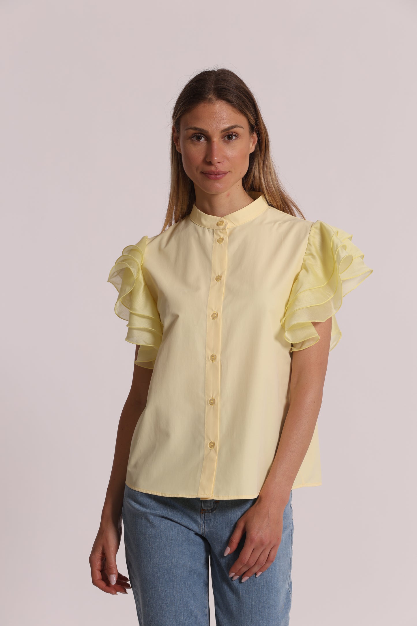 CAMICIA A MANICHE CORTE CON MANICHE VOULANT