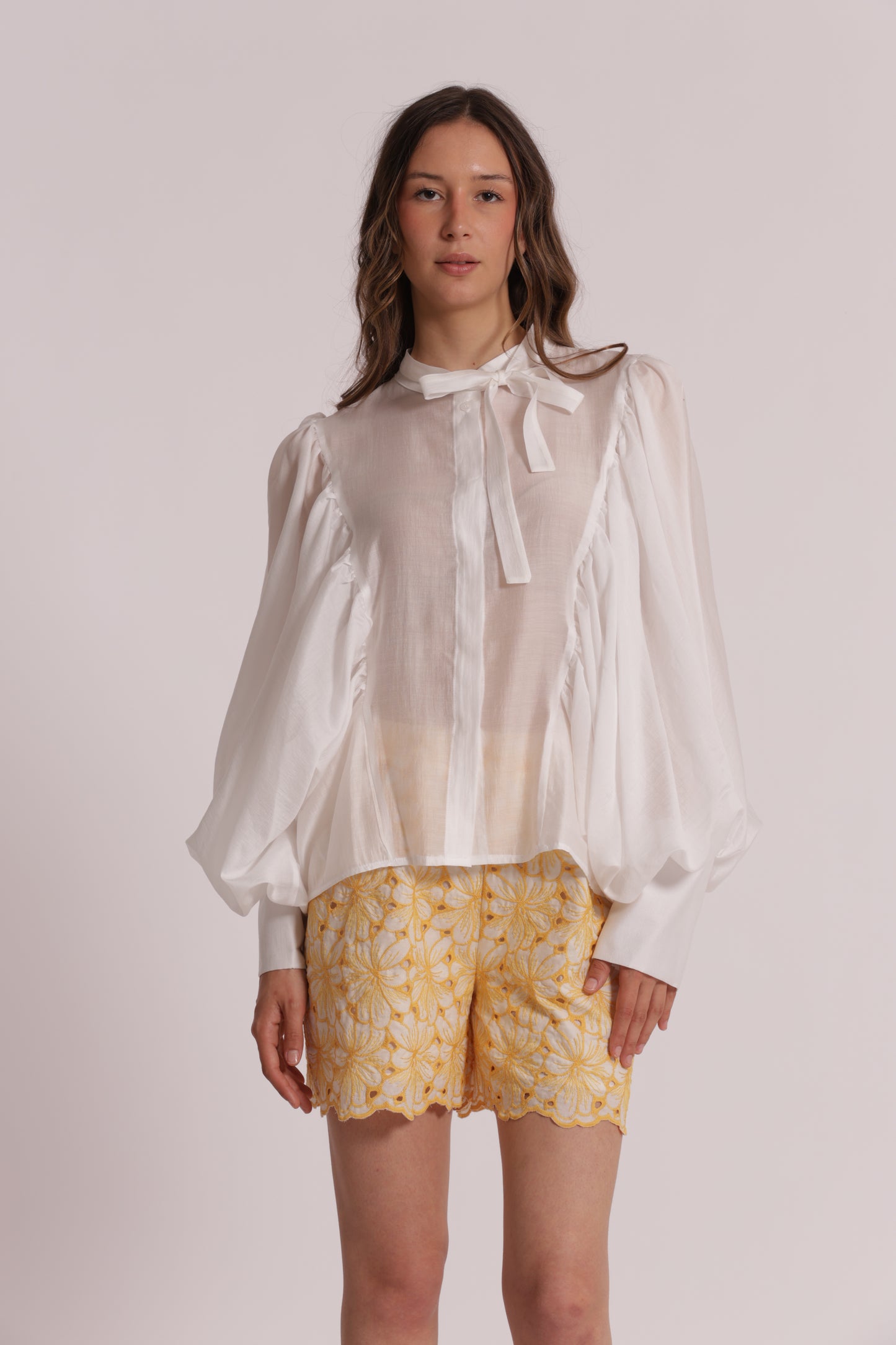 BLUSA A MANICHE LUNGHE EFFETTO CHIFFON