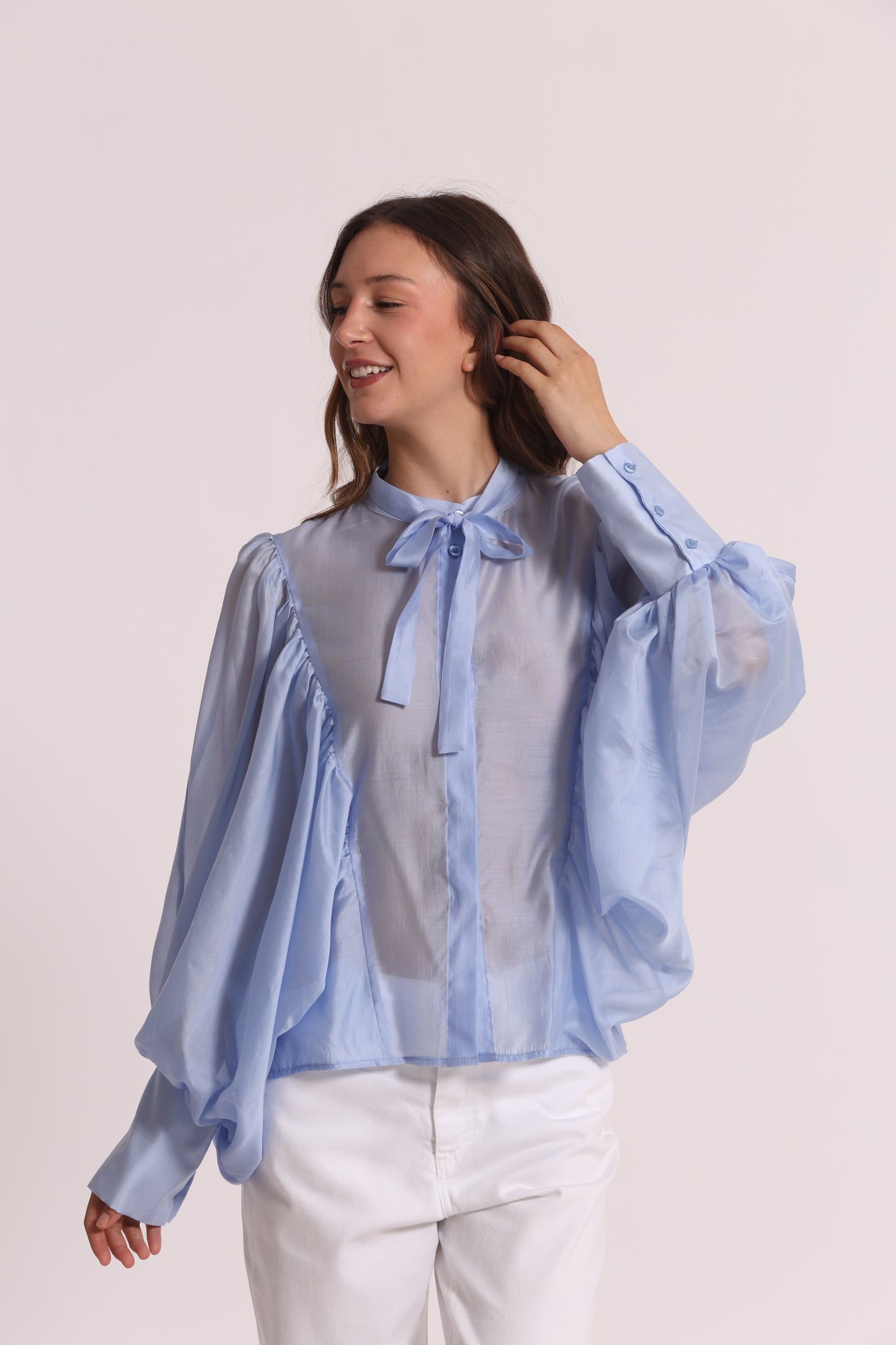 BLUSA A MANICHE LUNGHE EFFETTO CHIFFON