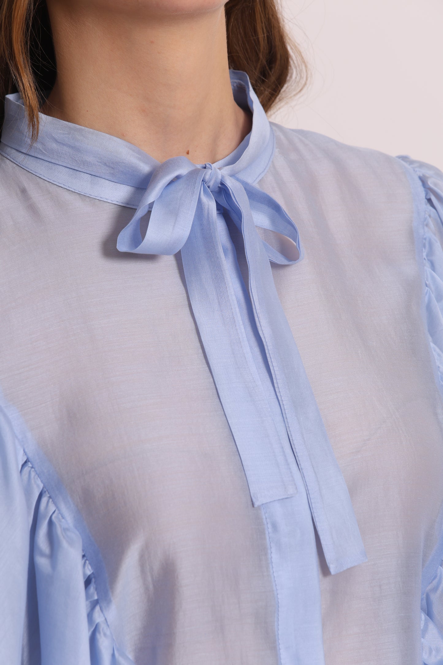 BLUSA A MANICHE LUNGHE EFFETTO CHIFFON