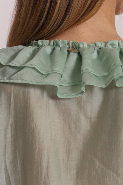 BLUSA SMANICATA CON ROUCHES