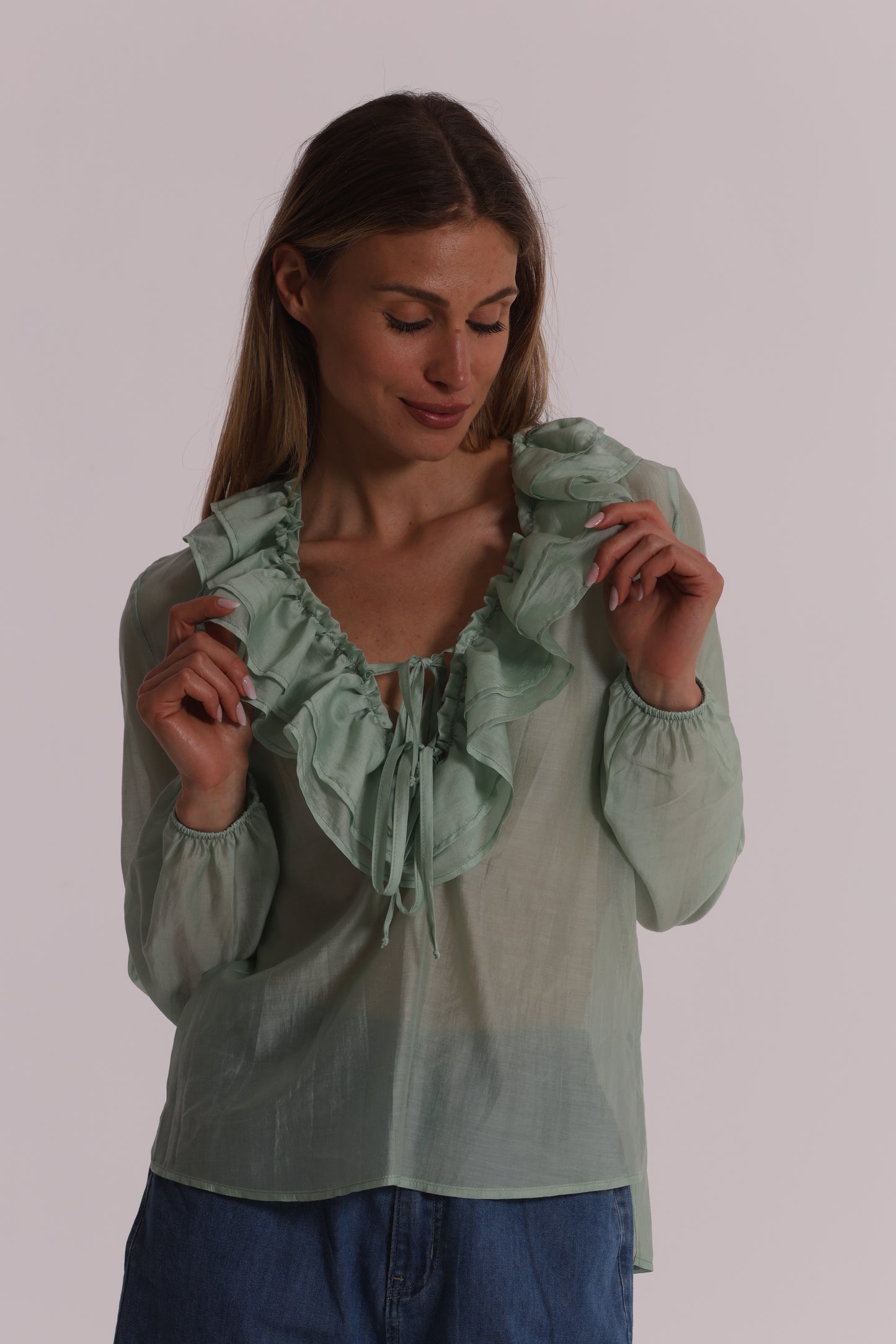 BLUSA A MANICHE LUNGHE CON ROUCHES