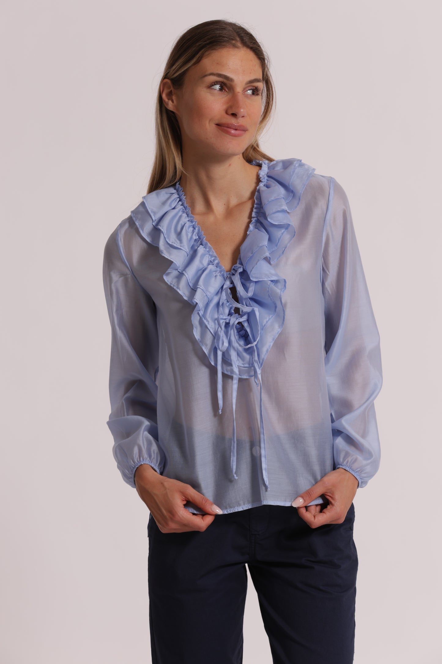 BLUSA A MANICHE LUNGHE CON ROUCHES