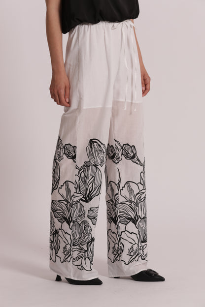 PANTALONE LUNGO CON RICAMO