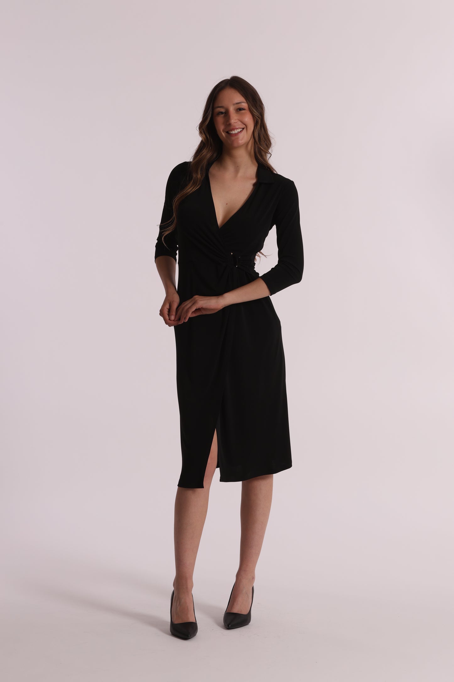 ABITO LUNGO CON DETTAGLIO IN VITA