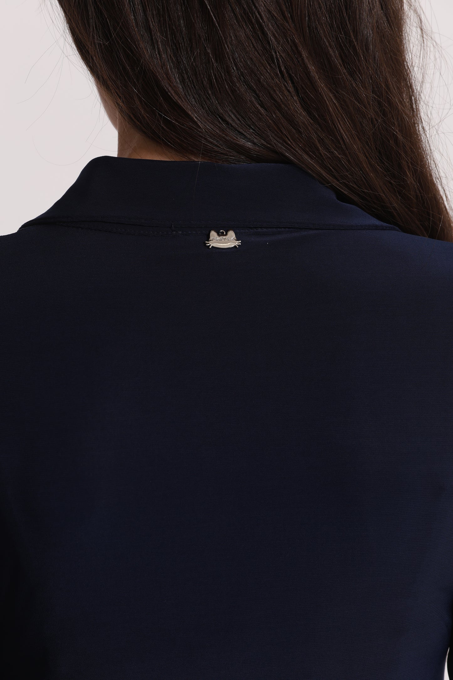 ABITO LUNGO CON DETTAGLIO IN VITA