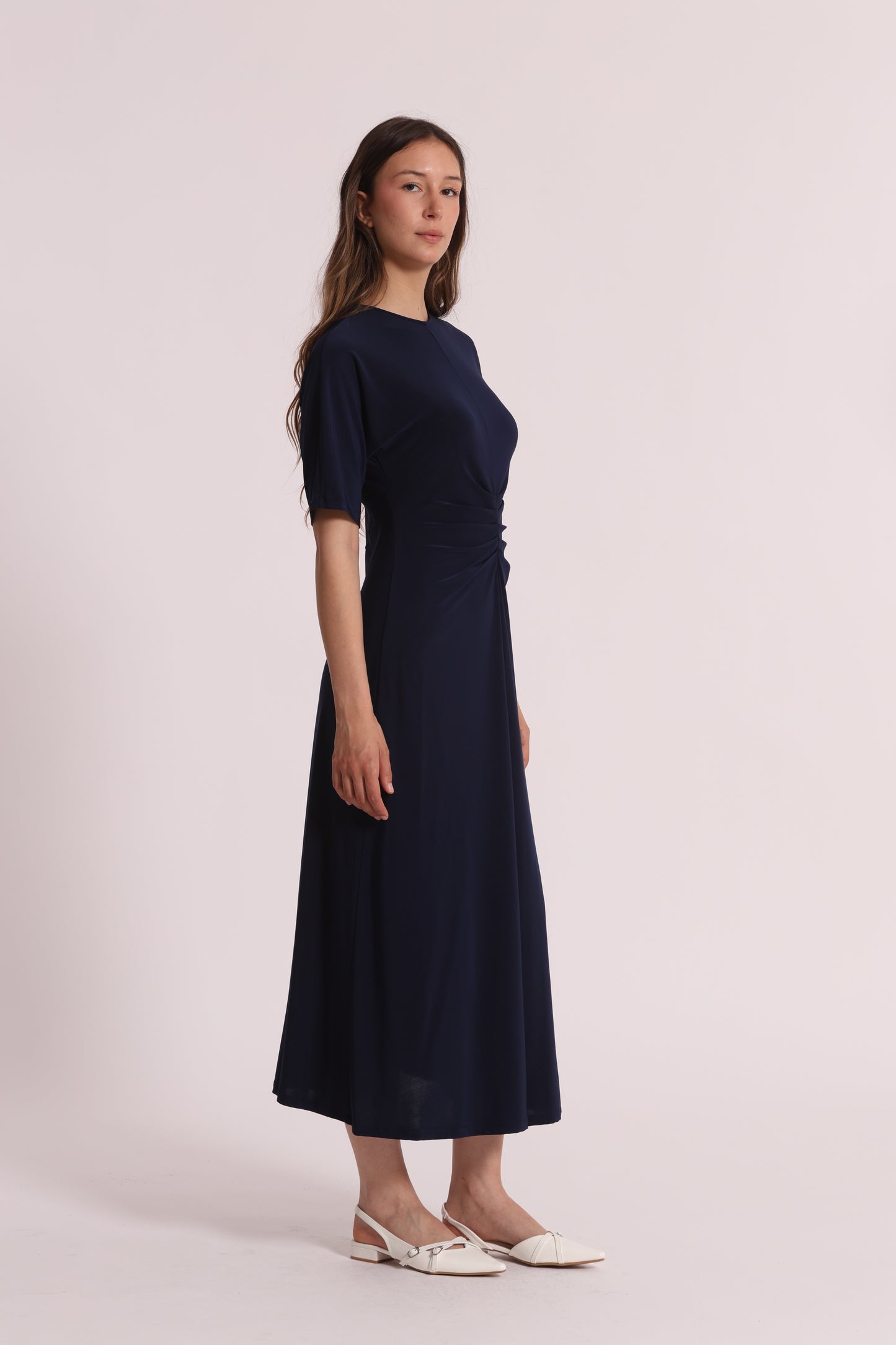 ABITO LUNGO CON MANICHE A TRE QUARTI