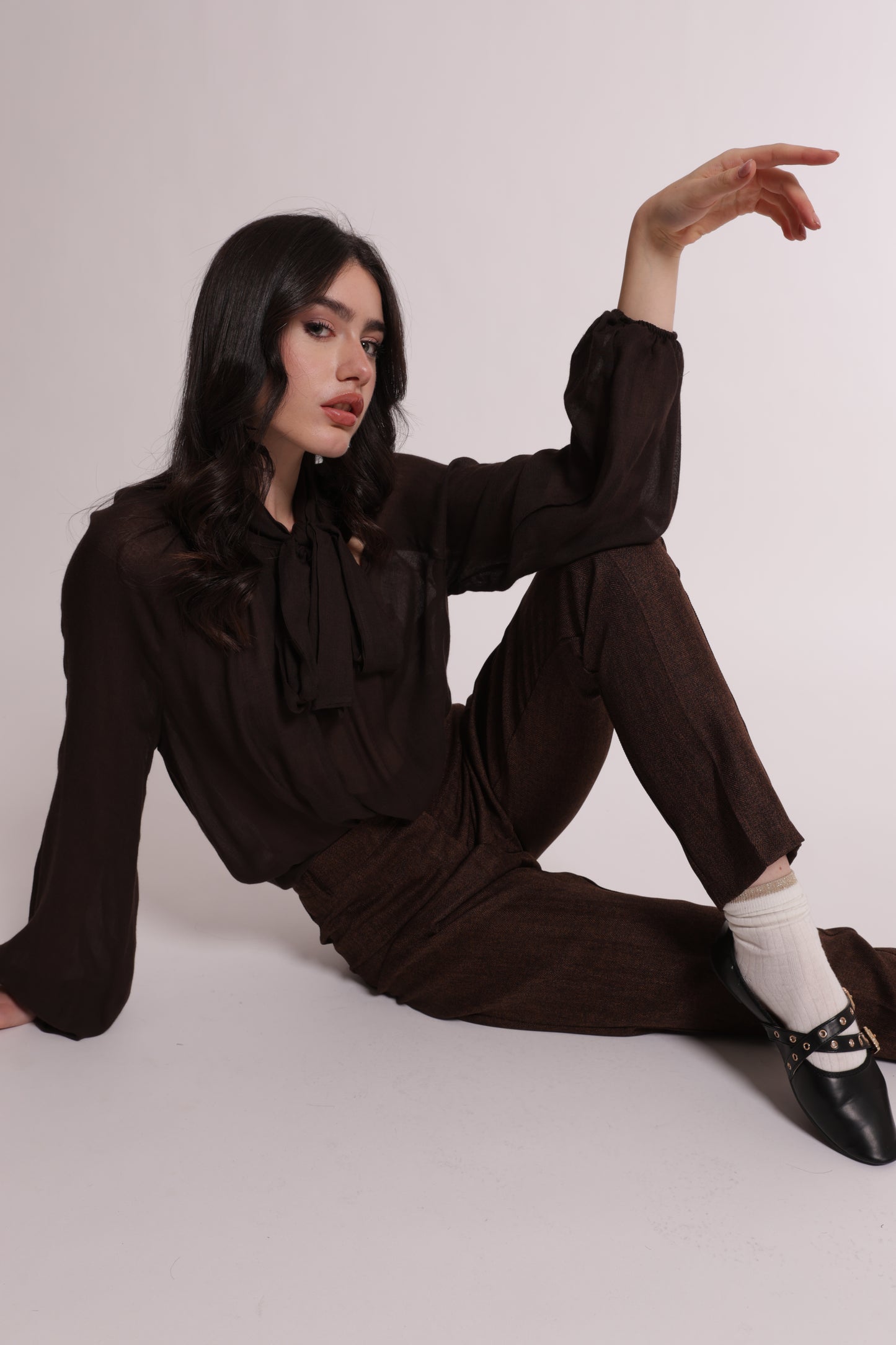 BLUSA CON FIOCCO AL COLLO IN GARZA DI VISCOSA