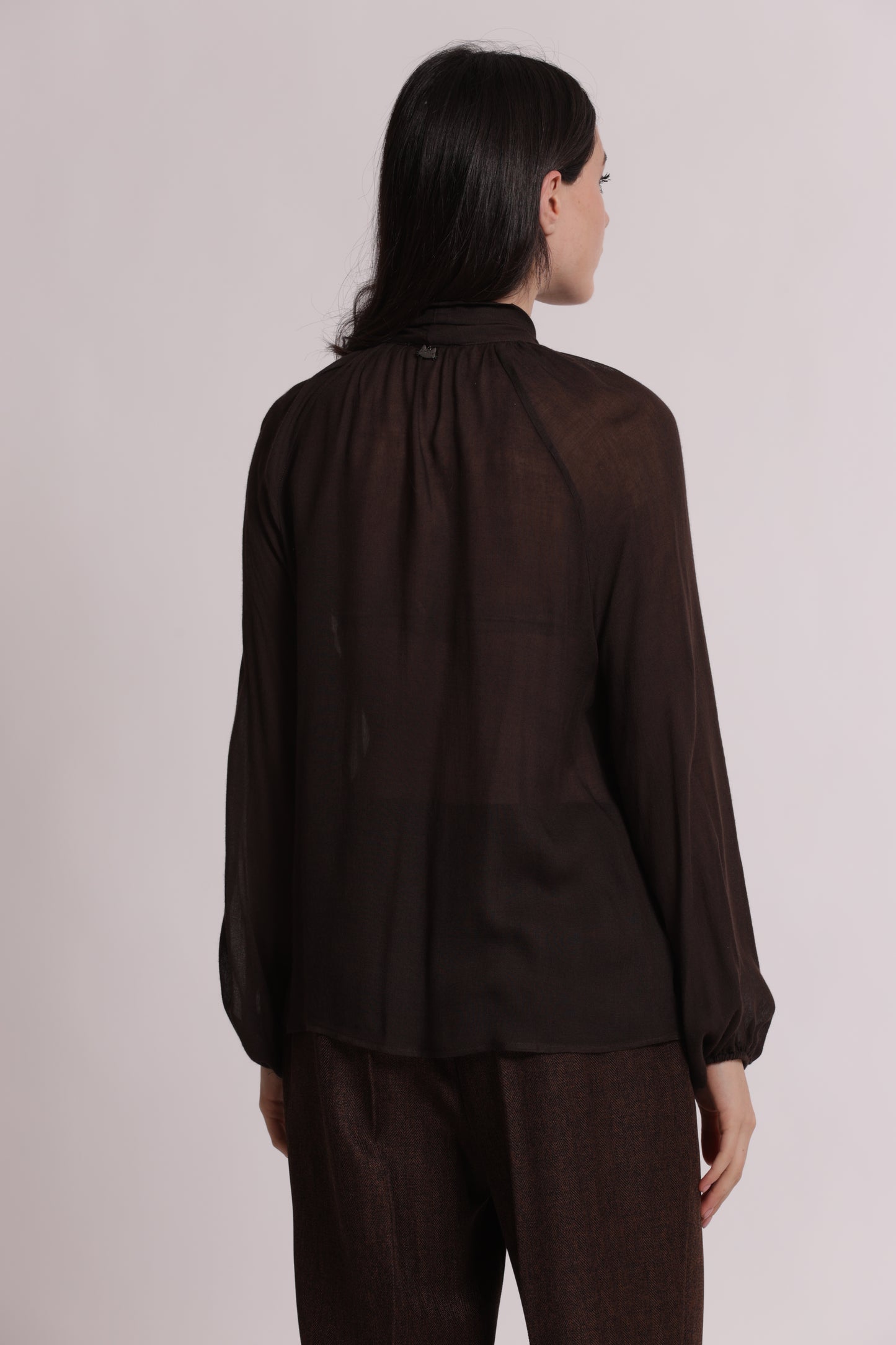 BLUSA CON FIOCCO AL COLLO IN GARZA DI VISCOSA