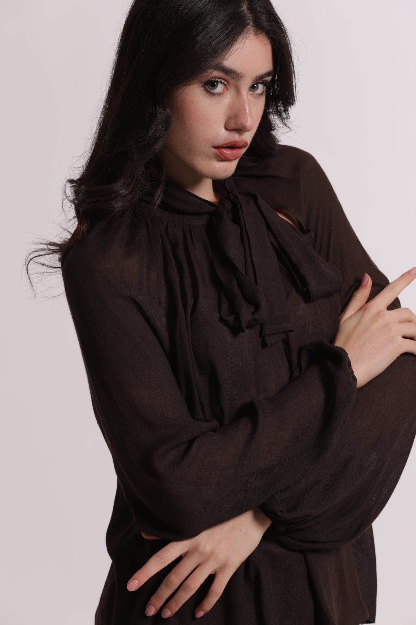 BLUSA CON FIOCCO AL COLLO IN GARZA DI VISCOSA