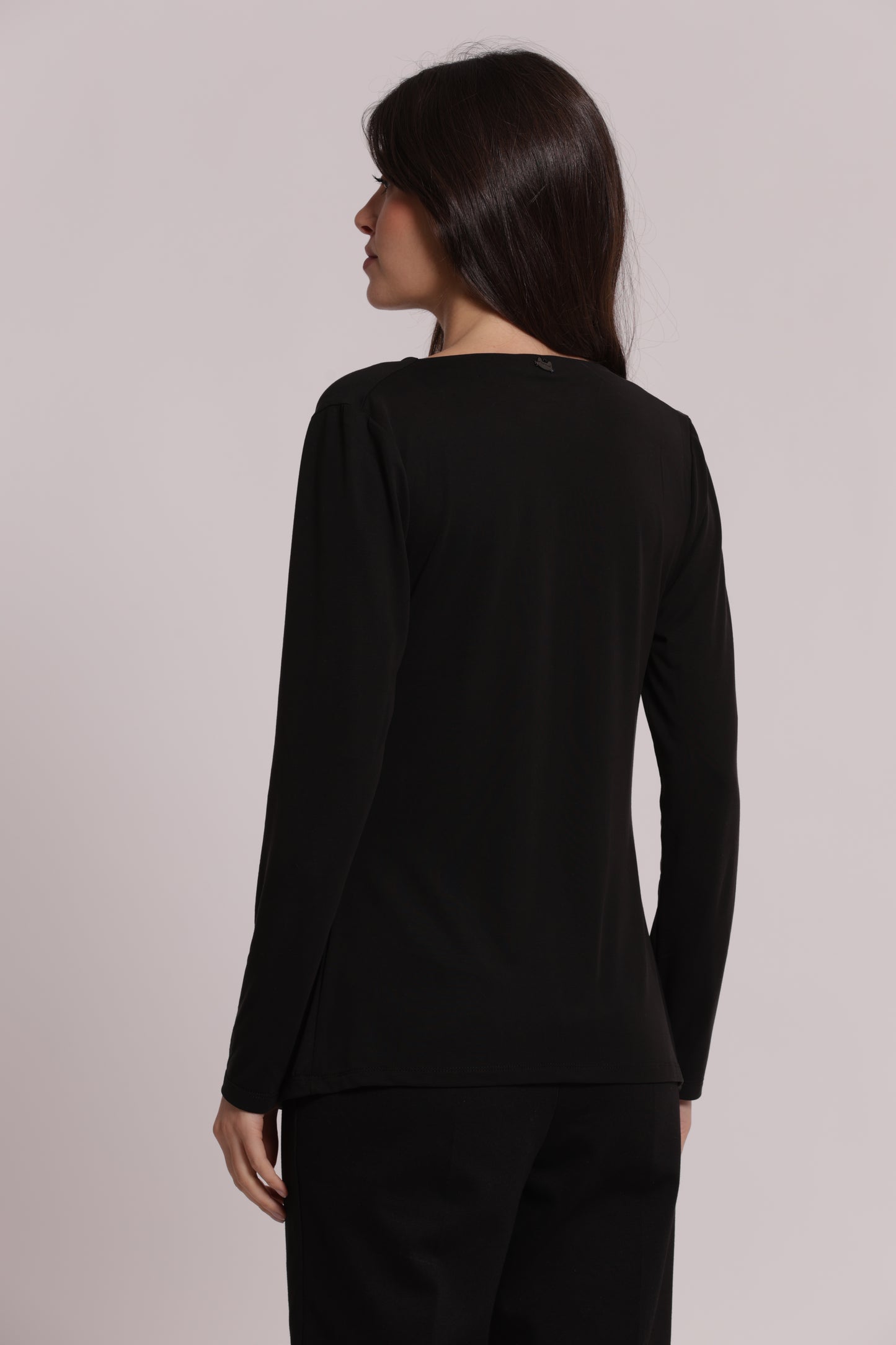 BLUSA CON SCOLLO DRAPPEGGIATO