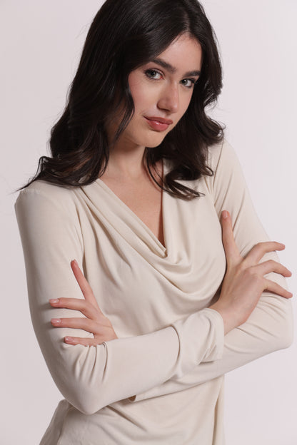 BLUSA CON SCOLLO DRAPPEGGIATO