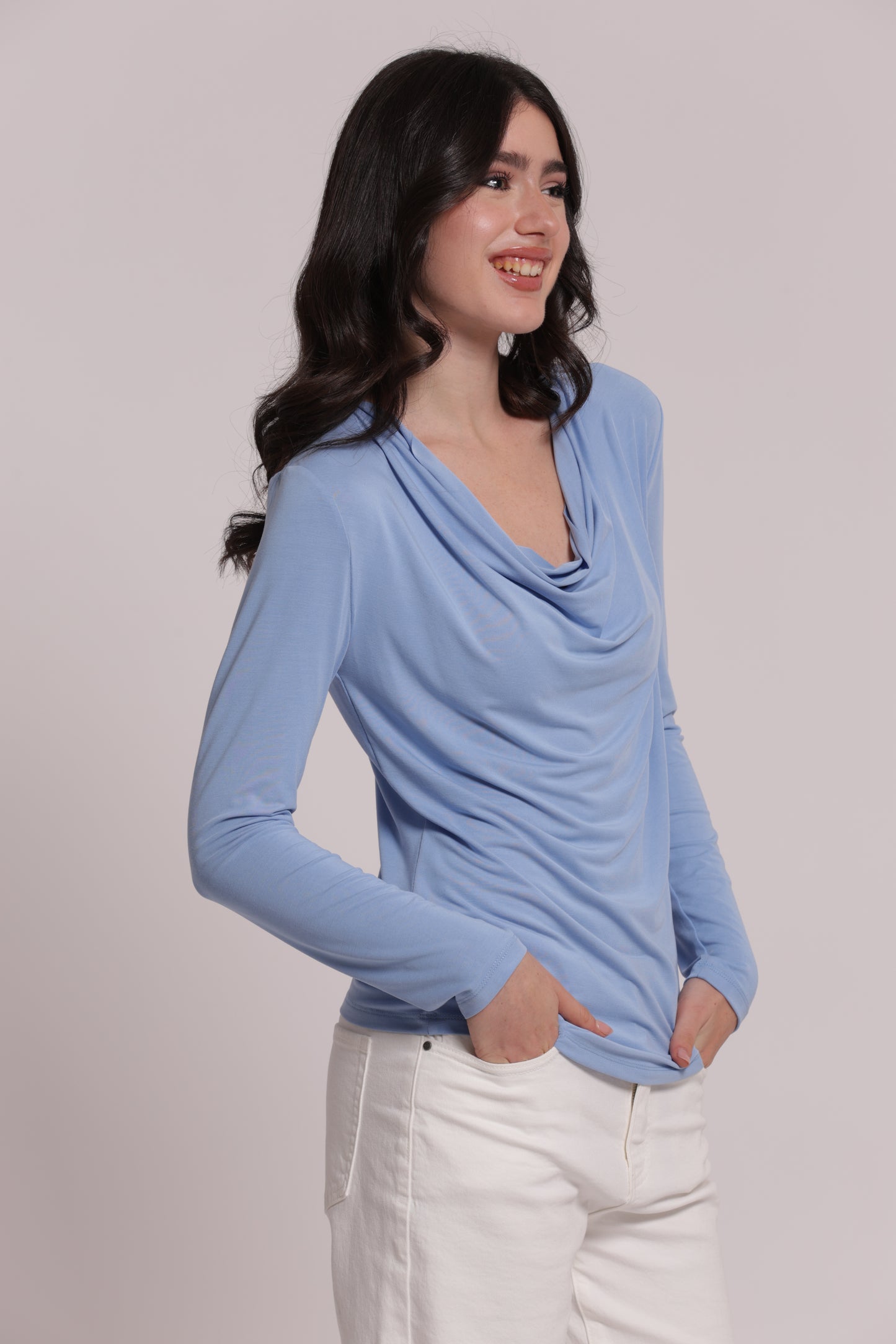 BLUSA CON SCOLLO DRAPPEGGIATO