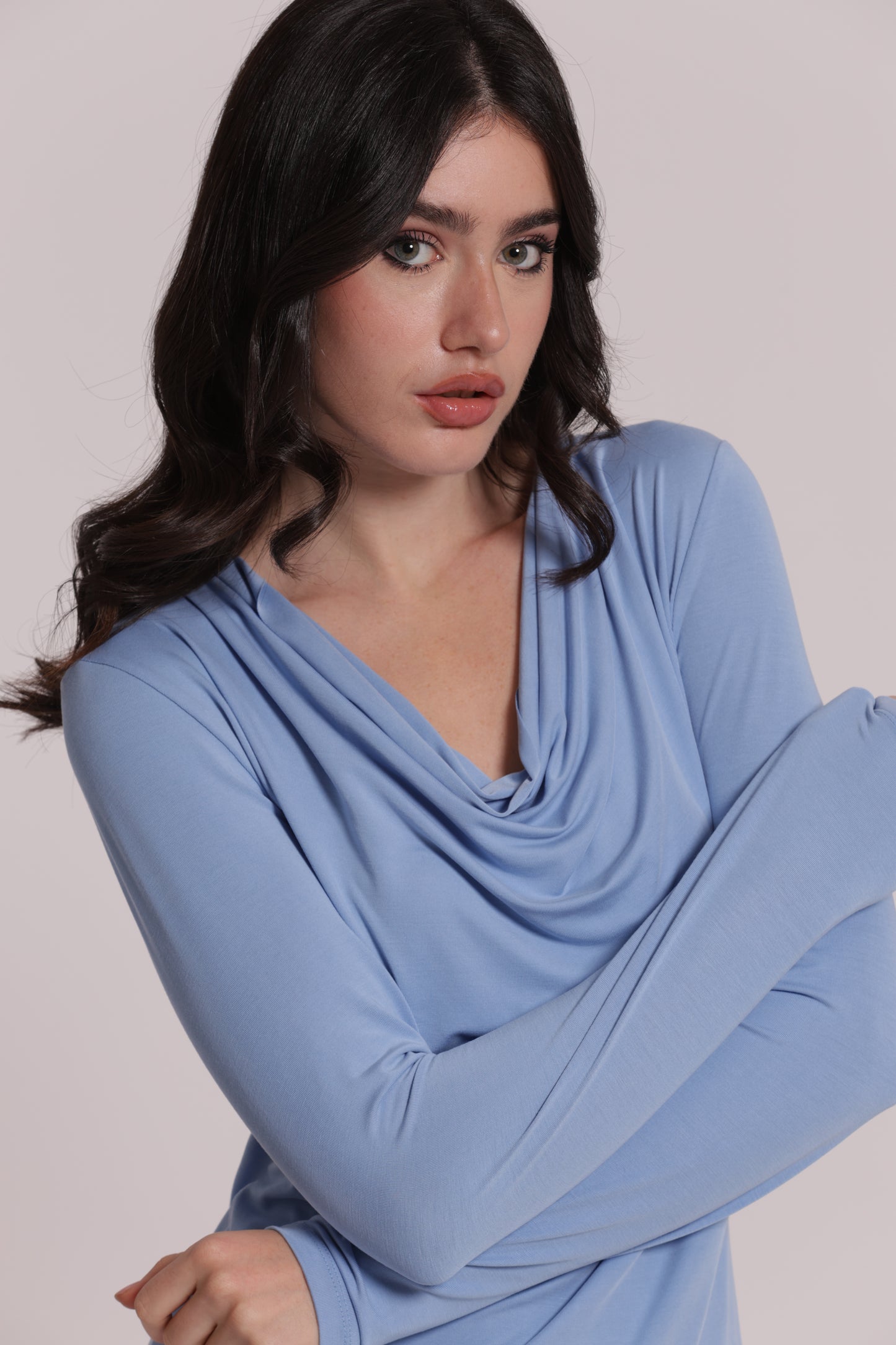 BLUSA CON SCOLLO DRAPPEGGIATO