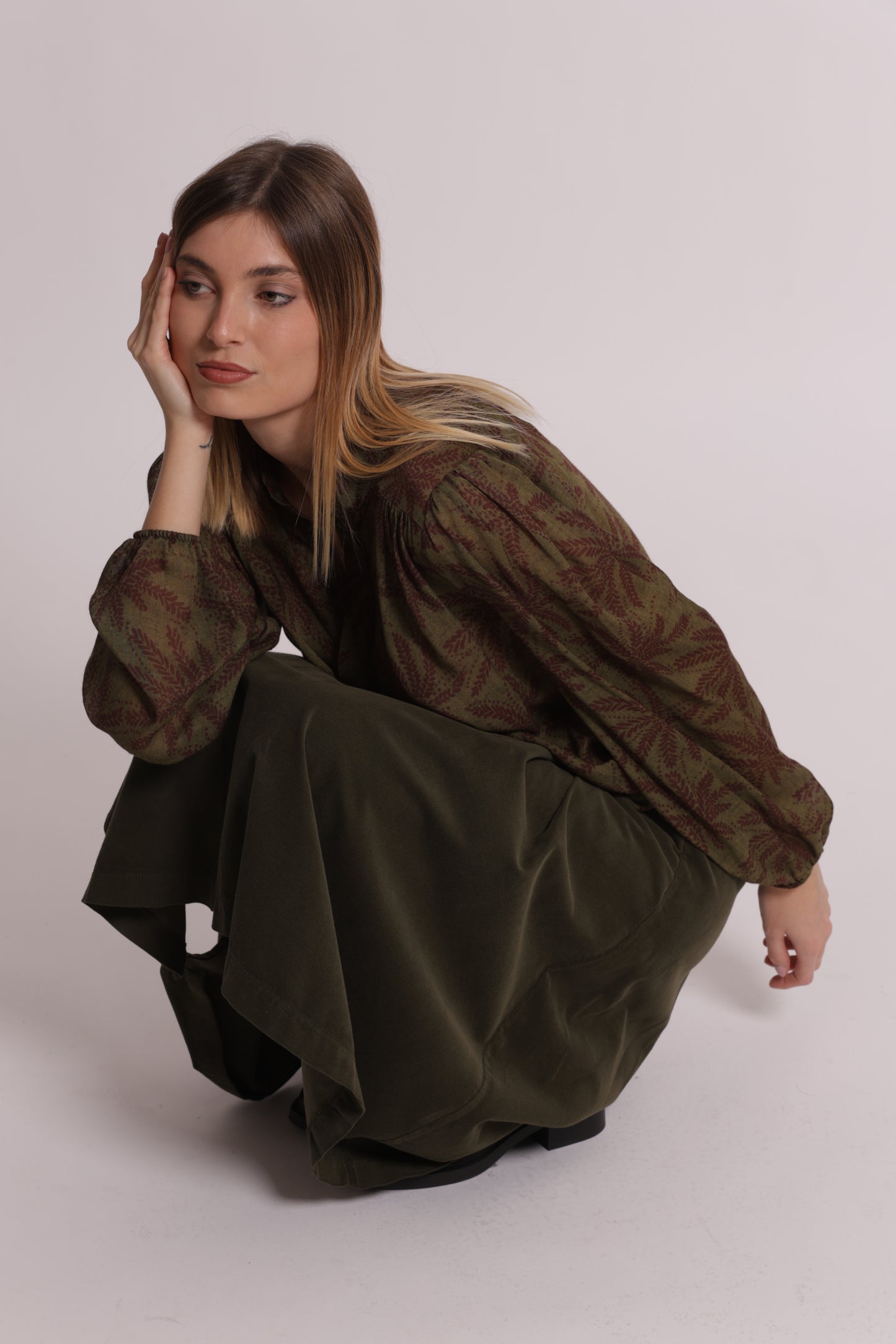 BLUSA SCOLLO A V FANTASIA IN GARZA DI VISCOSA