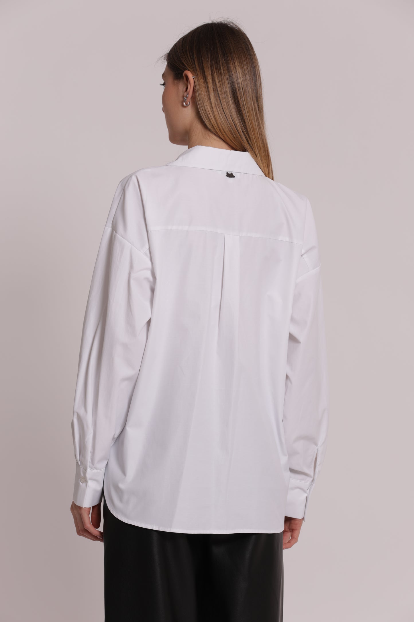 BLUSA CON FIOCCO FRONTALE