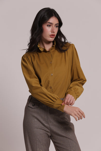 CAMICIA CON COLLO ALTO E ROUCHES IN VELLUTO