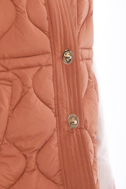 GILET IN PIUMINO CON TRAMA GEOMETRICA