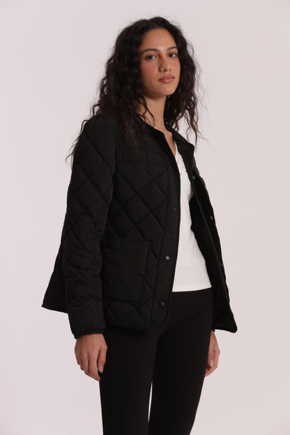 PIUMINO CORTO CON COLLO EFFETTO PELLICCIA CON CINTURA