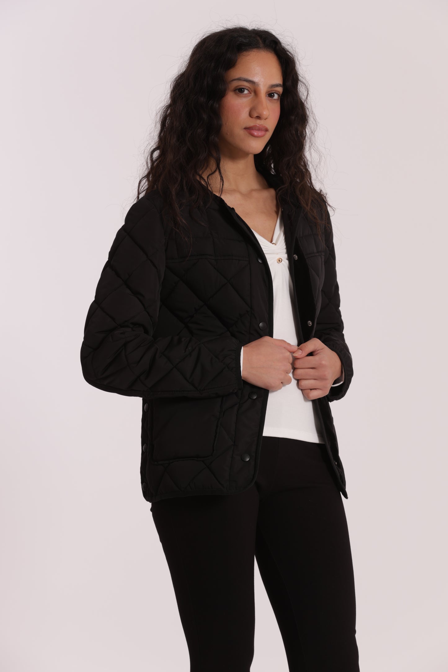 PIUMINO CORTO CON COLLO EFFETTO PELLICCIA CON CINTURA