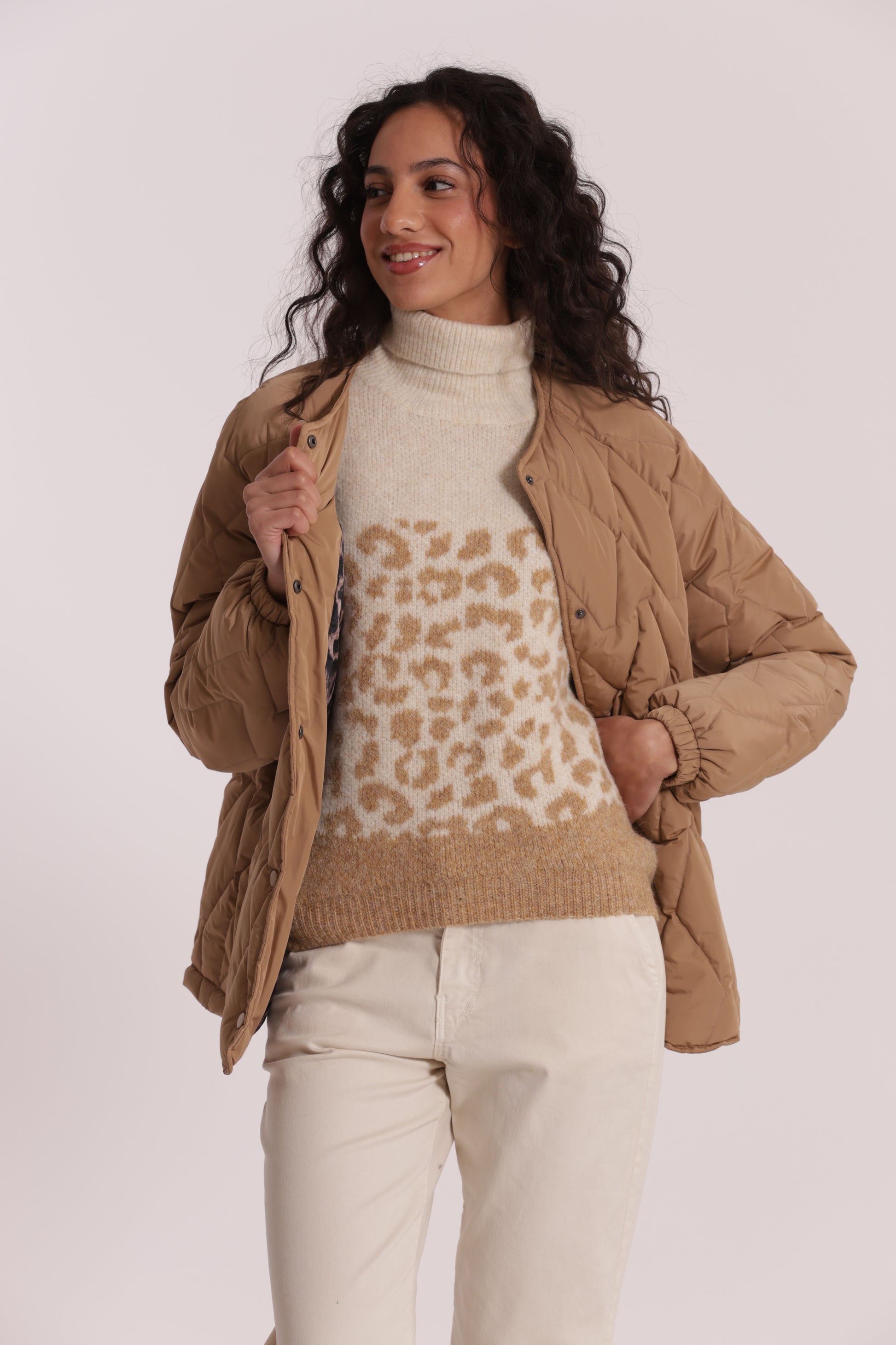 PIUMINO CORTO OVER CON TRAMA ZIG-ZAG