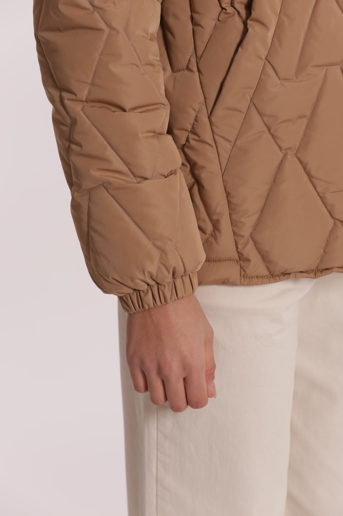 PIUMINO CORTO OVER CON TRAMA ZIG-ZAG