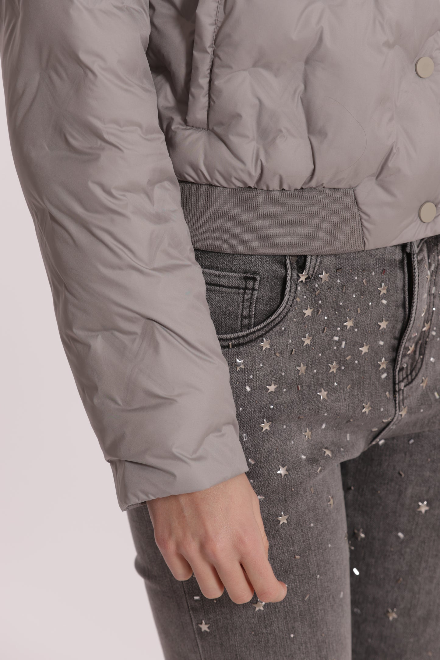 PIUMINO CORTO CON TRAMA GEOMETRICA