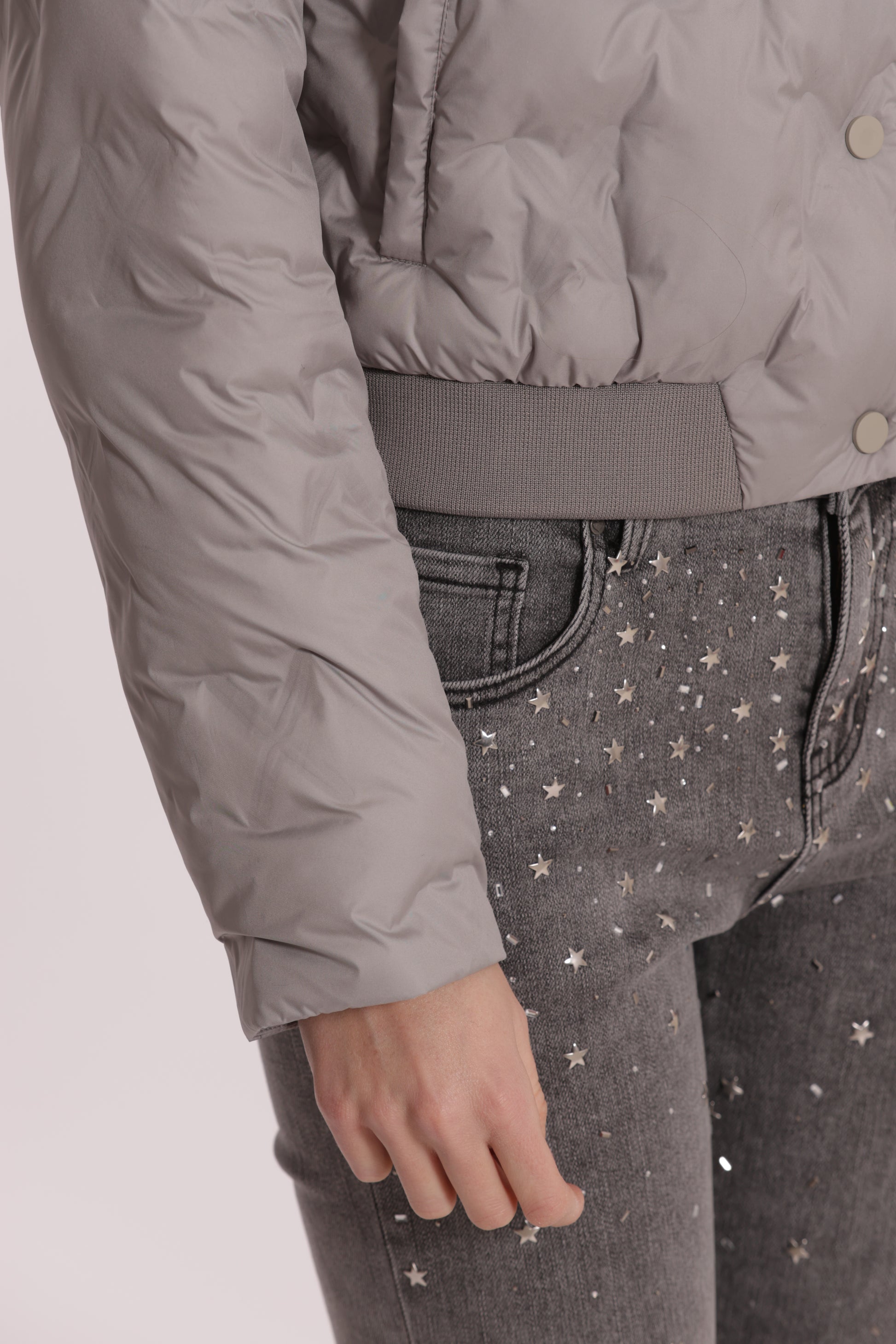 PIUMINO CORTO CON TRAMA GEOMETRICA