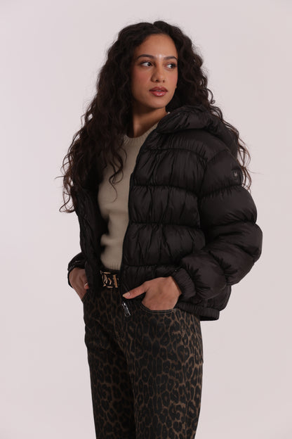 PIUMINO CORTO BOMBER CON CAPPUCCIO