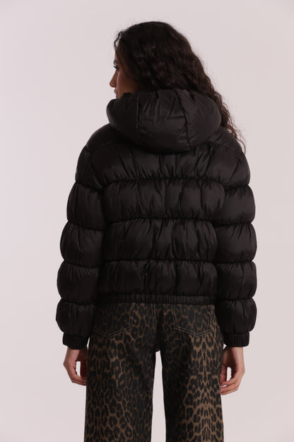 PIUMINO CORTO BOMBER CON CAPPUCCIO