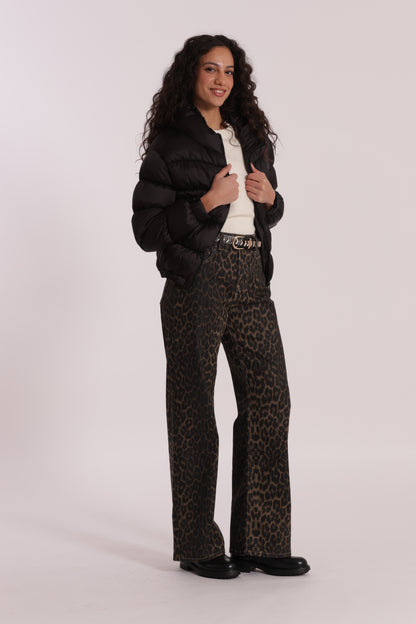 PIUMINO CORTO BOMBER CON CAPPUCCIO