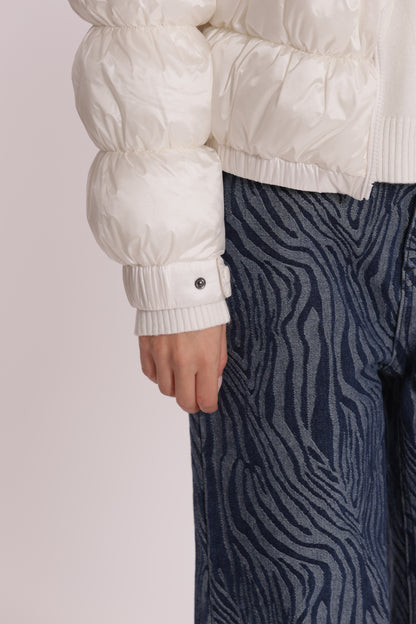 PIUMINO CORTO BOMBER CON CAPPUCCIO