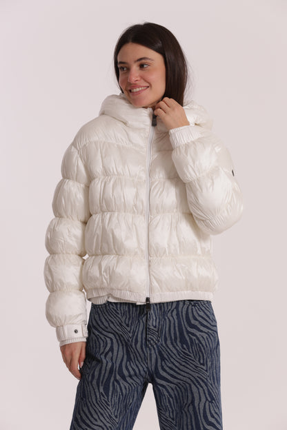 PIUMINO CORTO BOMBER CON CAPPUCCIO