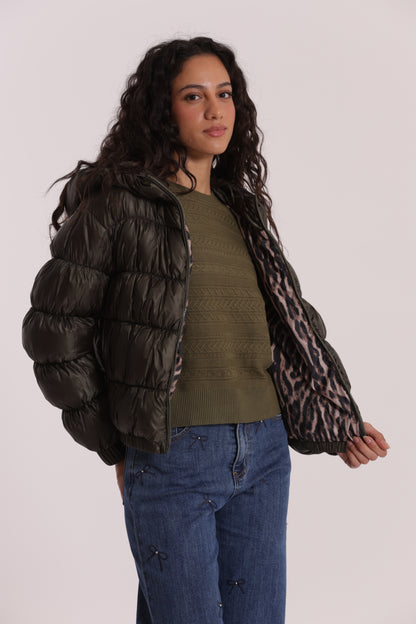 PIUMINO CORTO BOMBER CON CAPPUCCIO