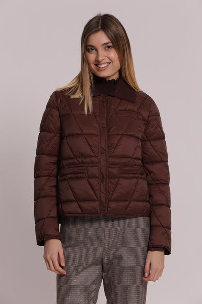 PIUMINO CORTO CON COLLETTO IN MAGLIA
