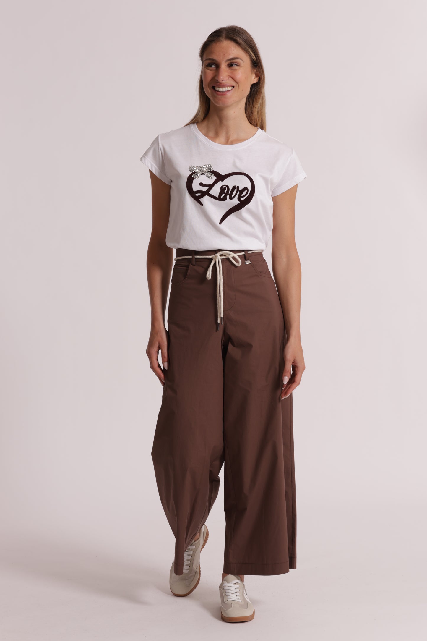 PANTALONI CON CORDINO IN VITA