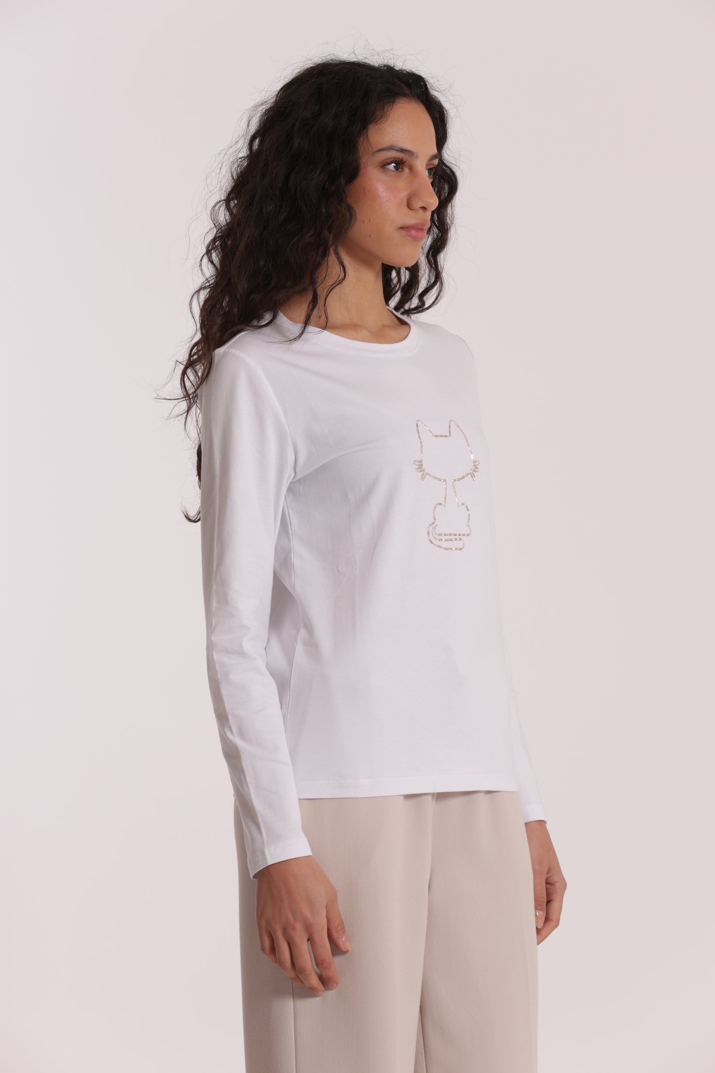 T-SHIRT CON GATTO CATENA