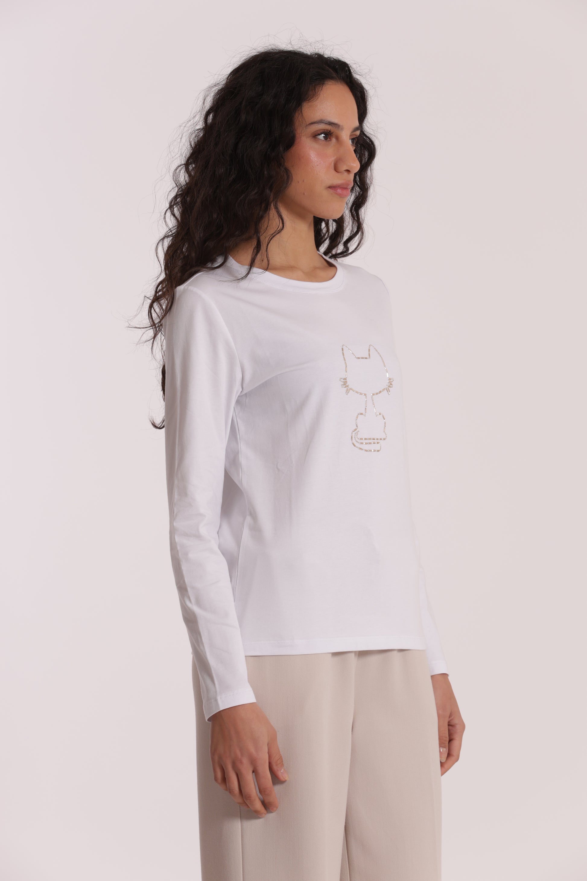 T-SHIRT CON GATTO CATENA