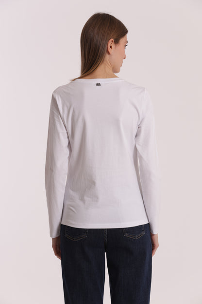 T-SHIRT "ADVENTURE AWAITS"