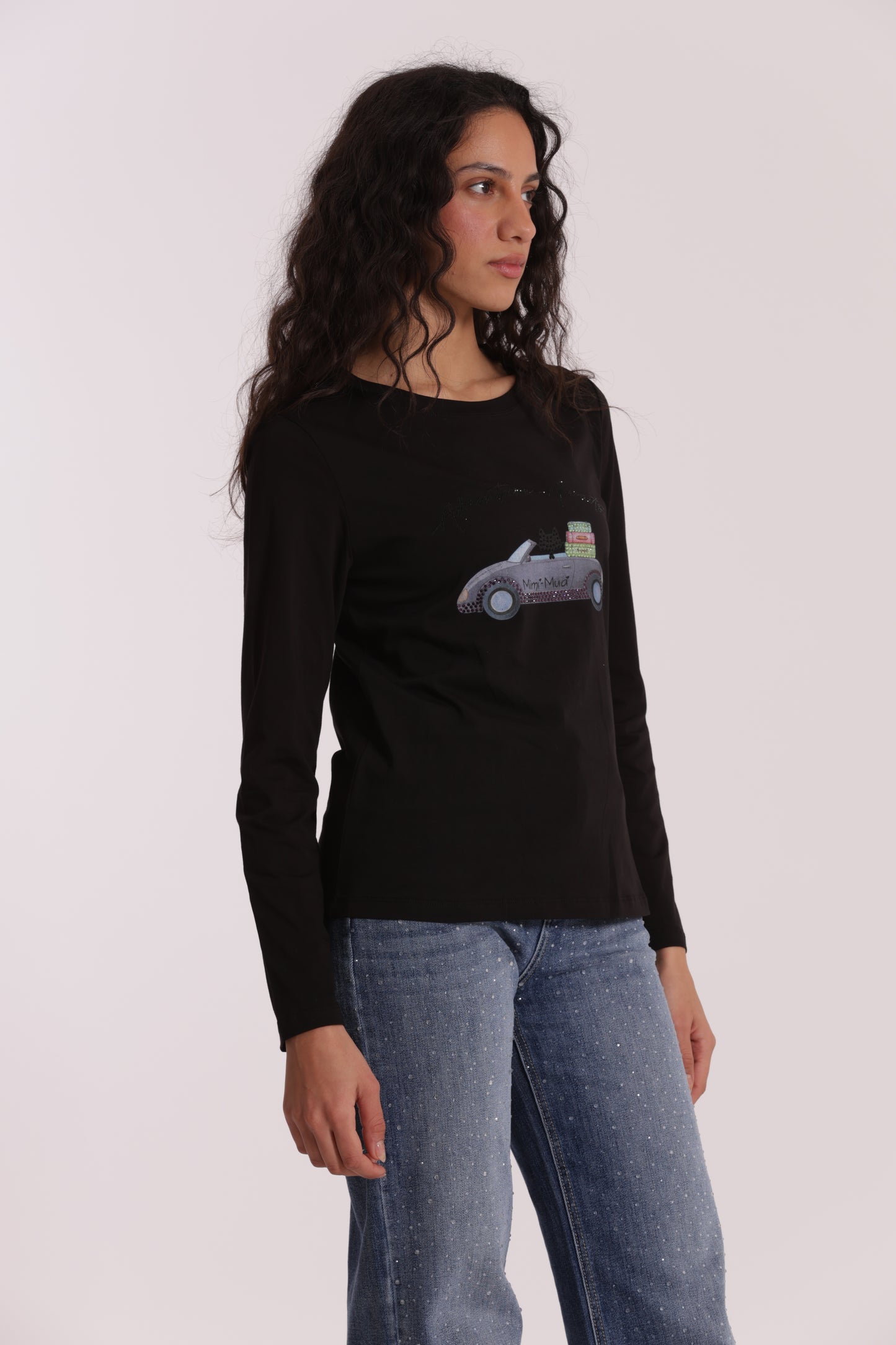 T-SHIRT "ADVENTURE AWAITS"