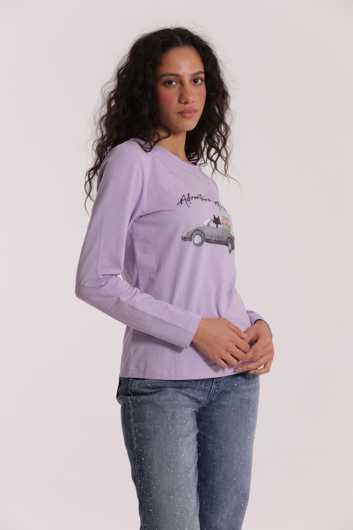 T-SHIRT "ADVENTURE AWAITS"